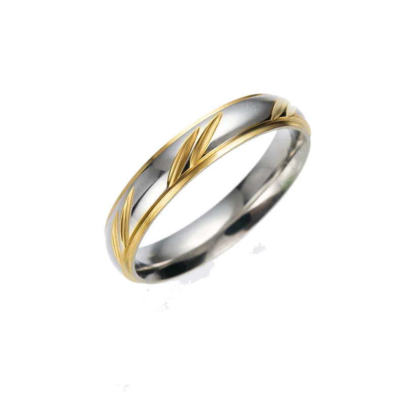 Anillo Ondulado Dorado en Acero Inoxidable – Estilo Moderno y Elegante