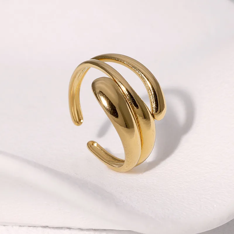 Anillo Ajustable de Acero Inoxidable – Diseño Moderno y Minimalista