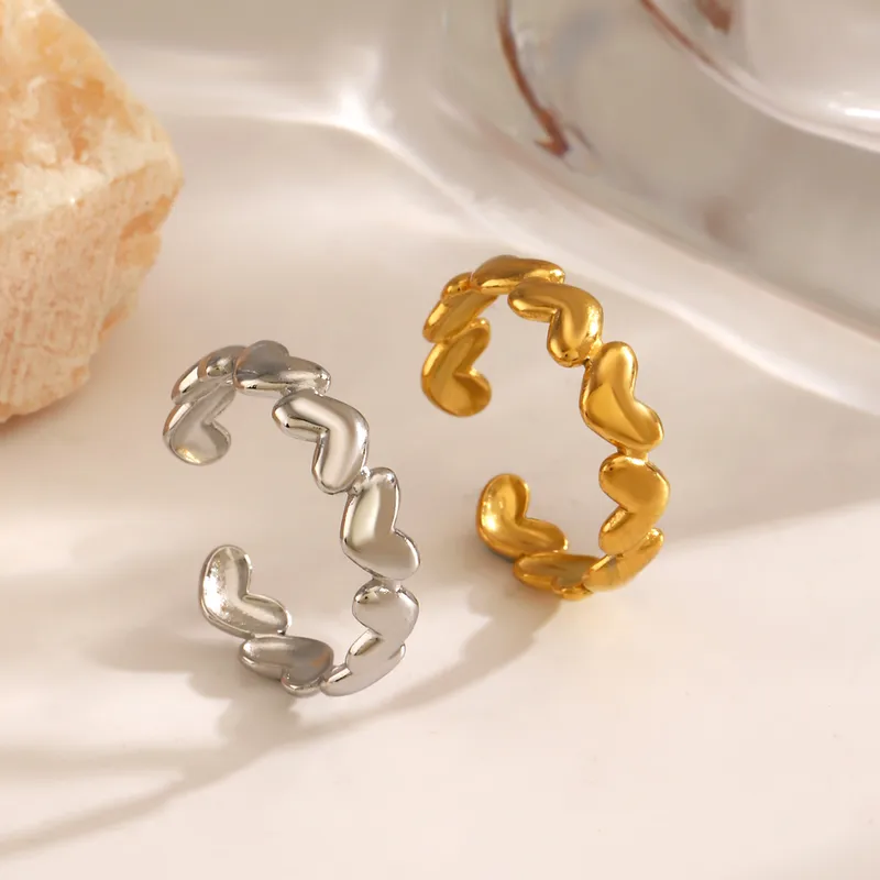 Anillo Ajustable Corazones — Acero Inoxidable