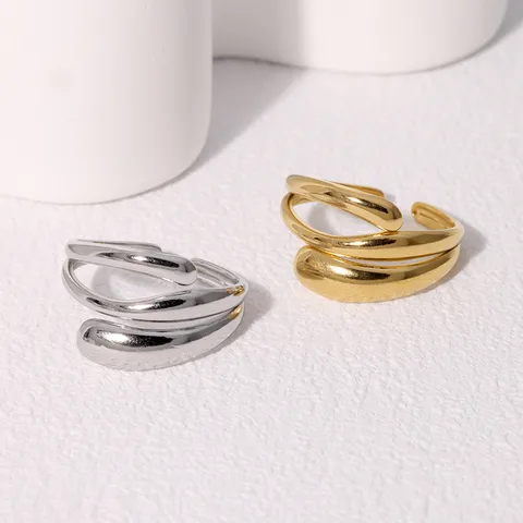 Anillo Ajustable de Acero Inoxidable – Diseño Moderno y Minimalista