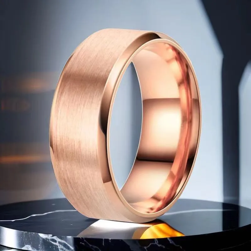 Anillo Liso de Acero Titanio – Diseño Minimalista y Elegante