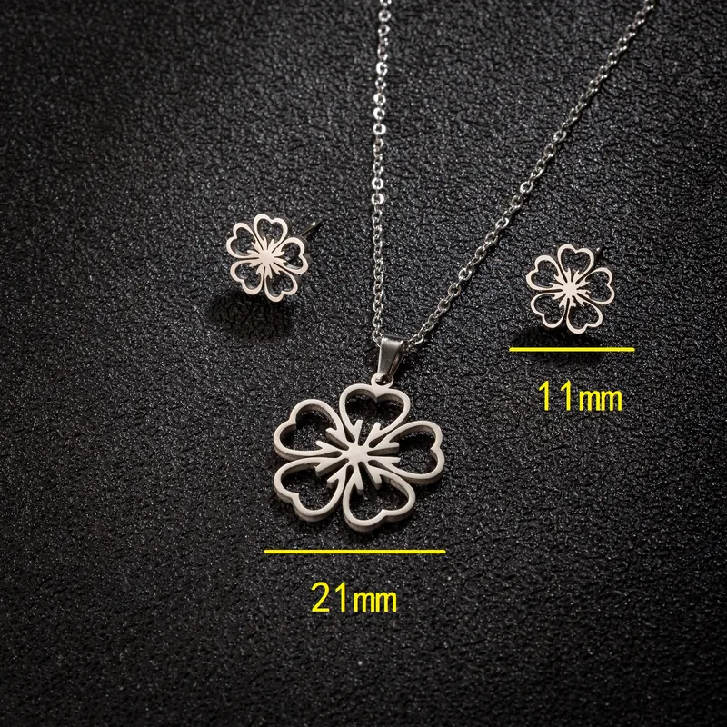 Conjuntos de Collar y Pendientes en Acero Inoxidable