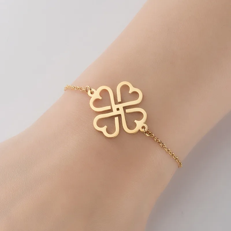 Pulsera Trébol de Corazones en Acero Inoxidable